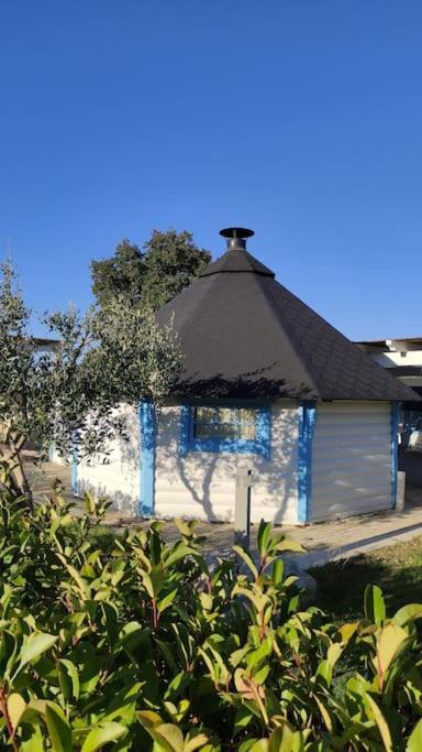 Trullo Iris Hotel Чистернино Екстериор снимка