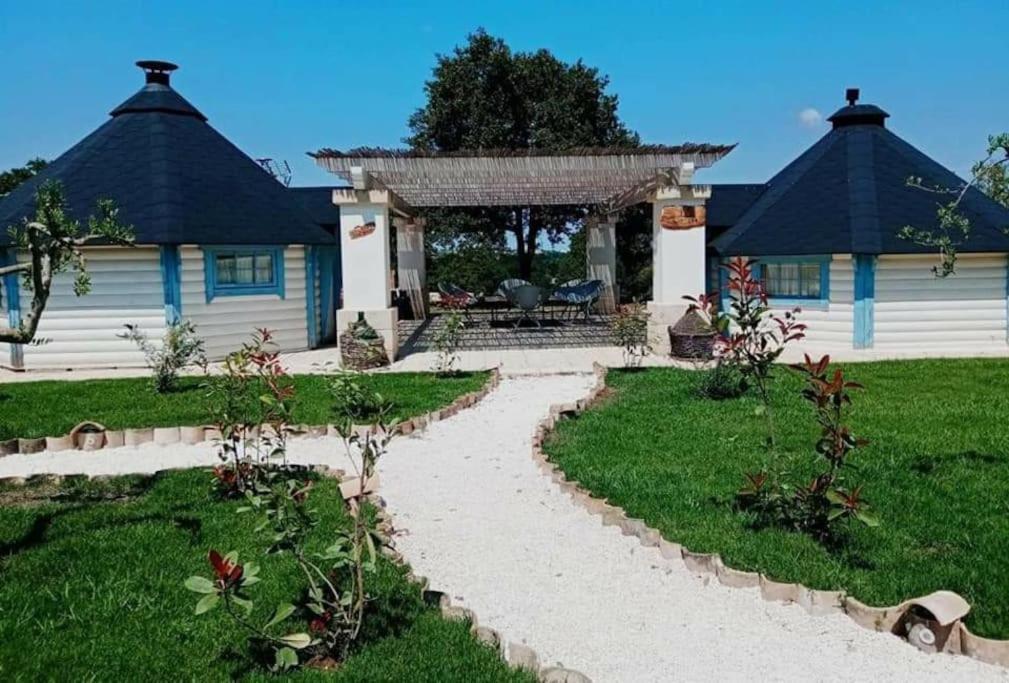 Trullo Iris Hotel Чистернино Екстериор снимка